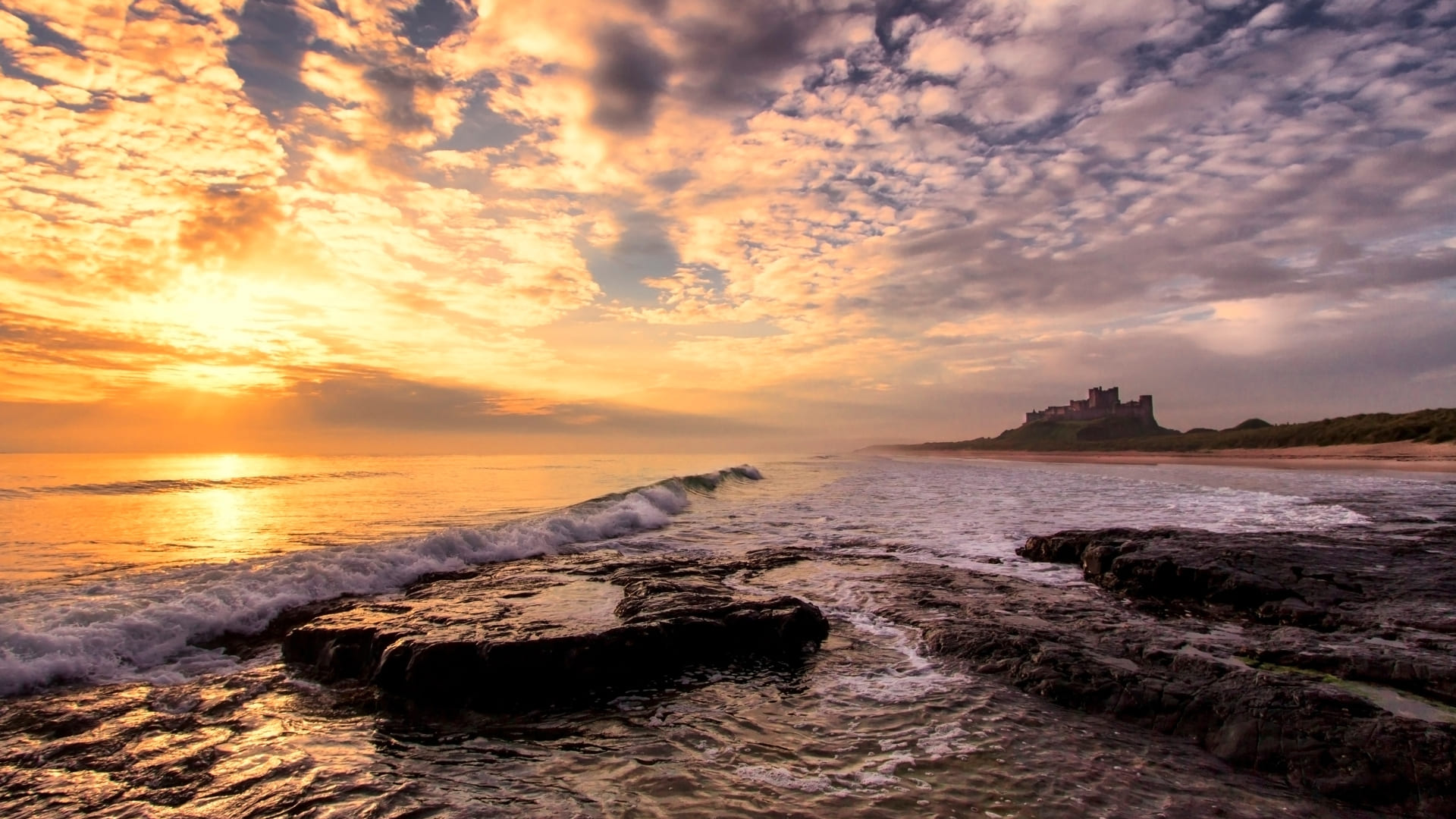 coach holidays to bamburgh